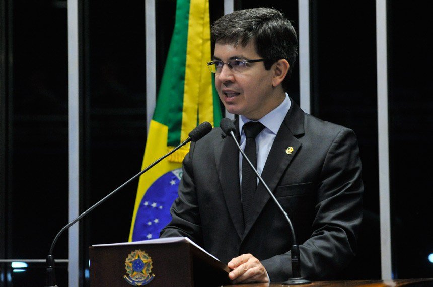 Randolfe defende manutenção do Pacto pelo Desenvolvimento do Amapá